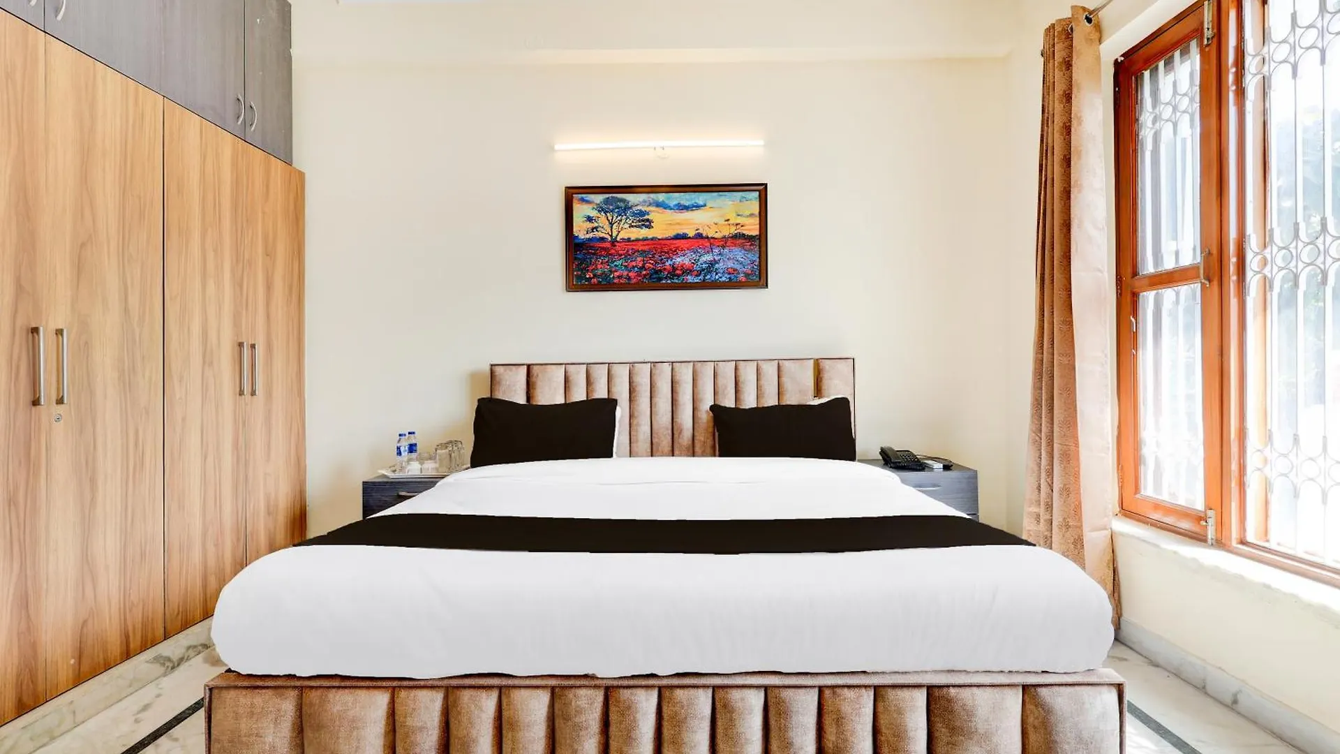 3Bhk Luxury Apartment- Golf Course Road Γκουργκάον Βίλα